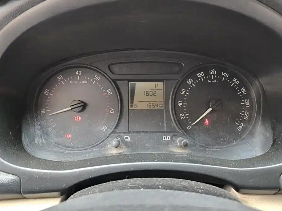 Fabia 2012 1.4L Automatic Crystal Edition — миниатюра 14