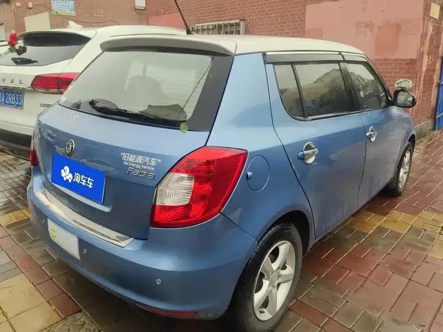Fabia 2012 1.4L Automatic Crystal Edition — миниатюра 3