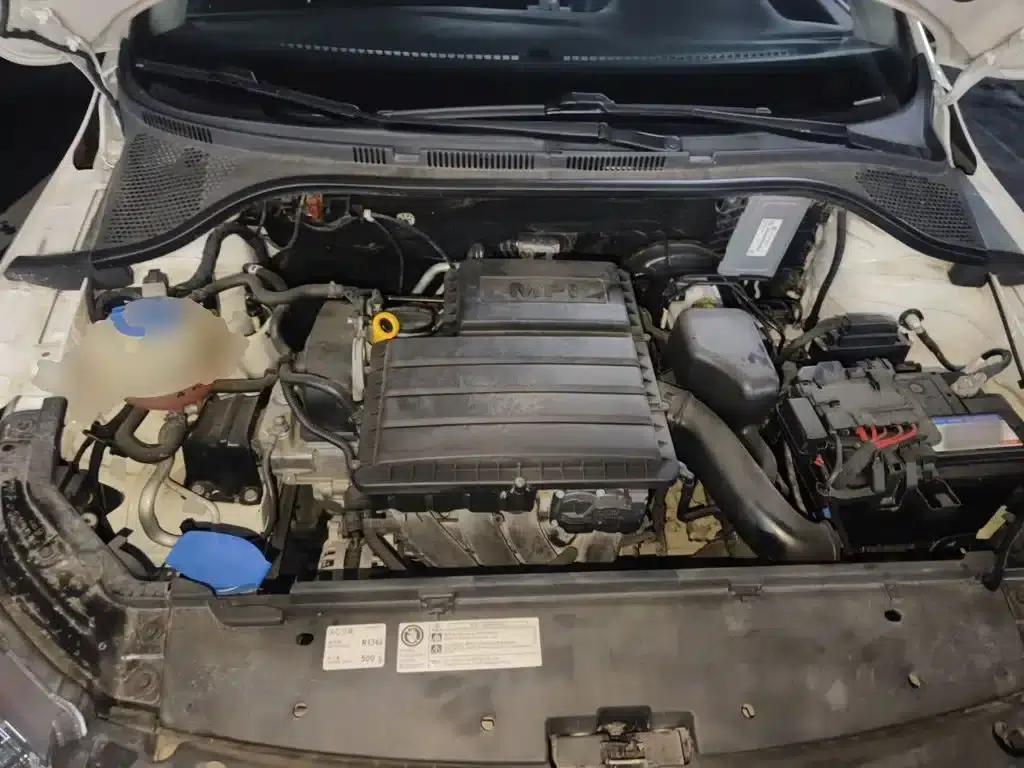 Rapid Spaceback 2016 Facelift 1.6L Automatic Smart Edition — миниатюра 21