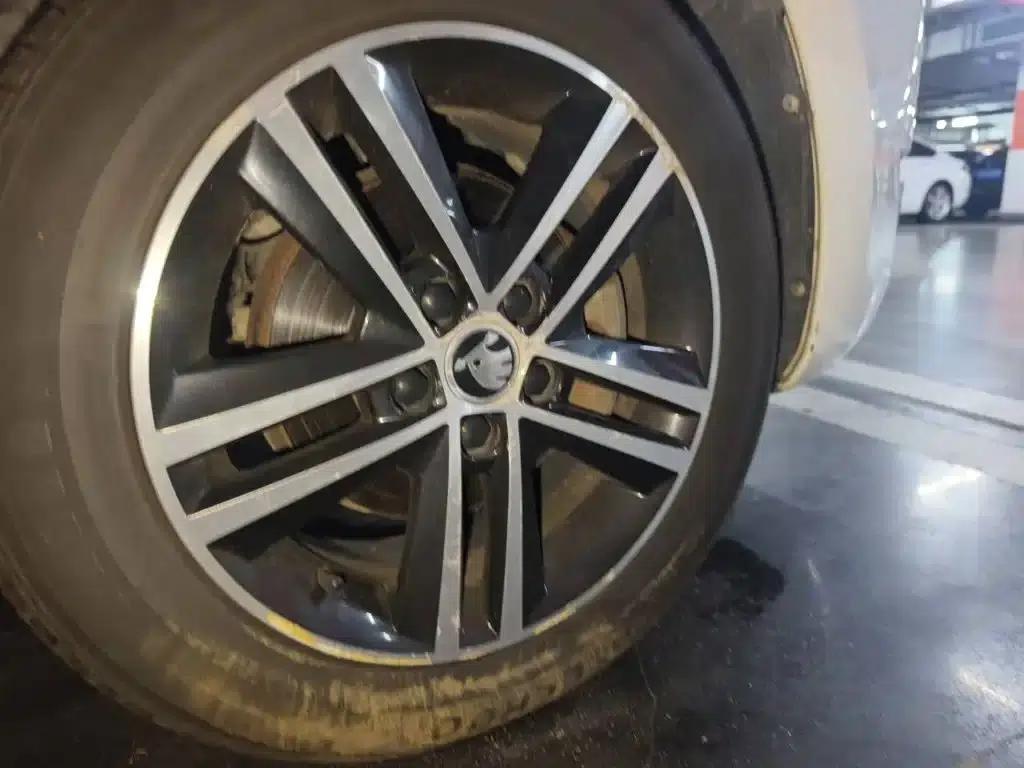 Rapid Spaceback 2016 Facelift 1.6L Automatic Smart Edition — миниатюра 8
