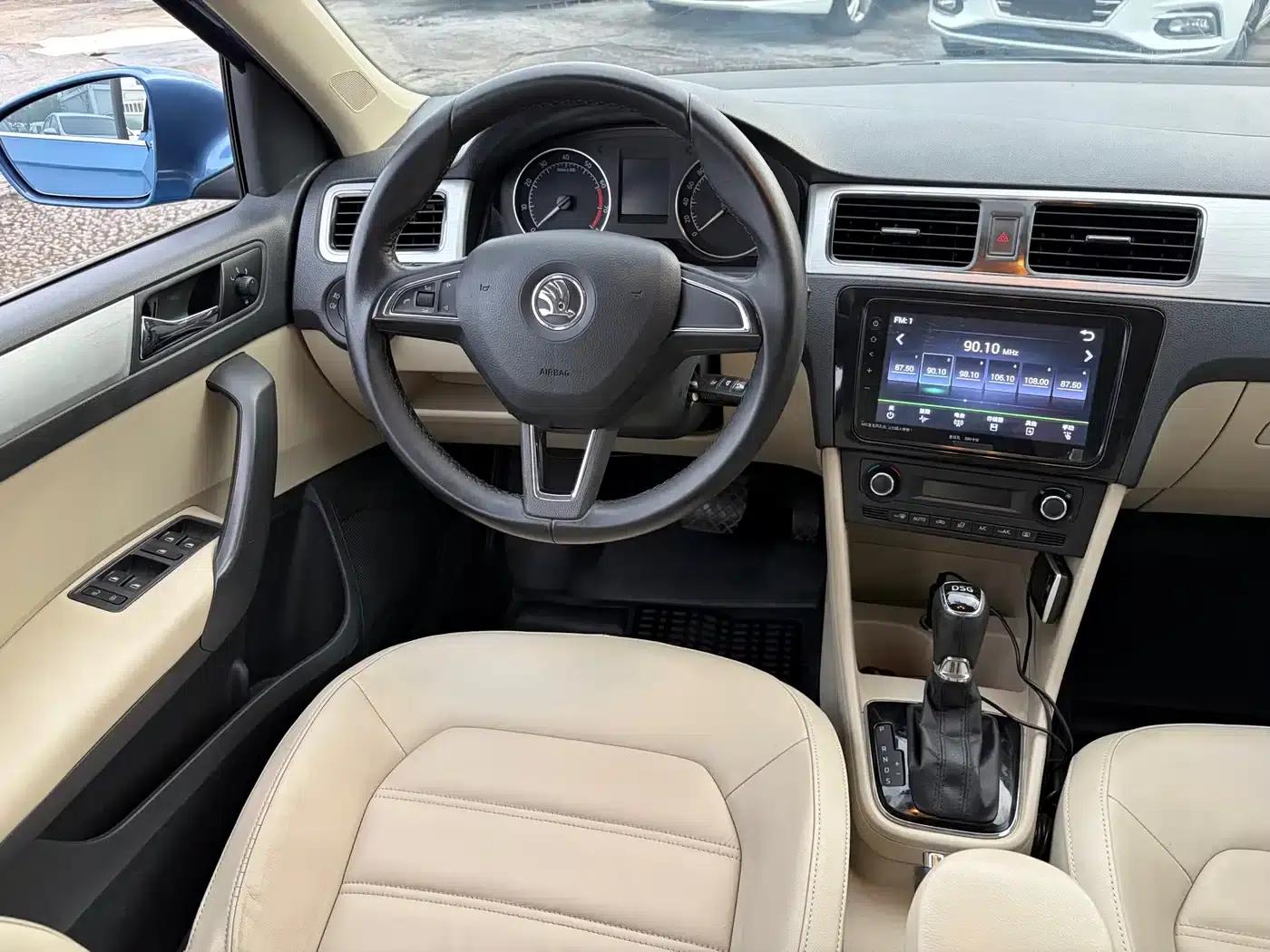 Rapid 2014 1.4TSI DSG Premium Edition — миниатюра 11