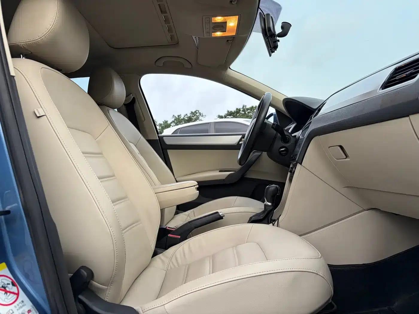 Rapid 2014 1.4TSI DSG Premium Edition — миниатюра 13
