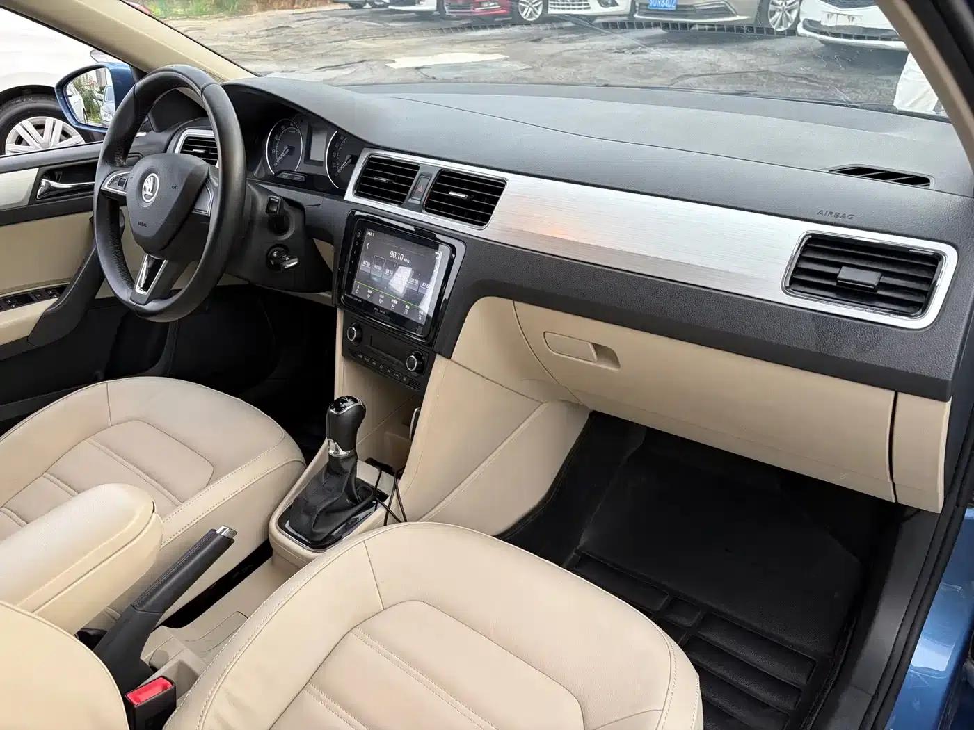 Rapid 2014 1.4TSI DSG Premium Edition — миниатюра 14