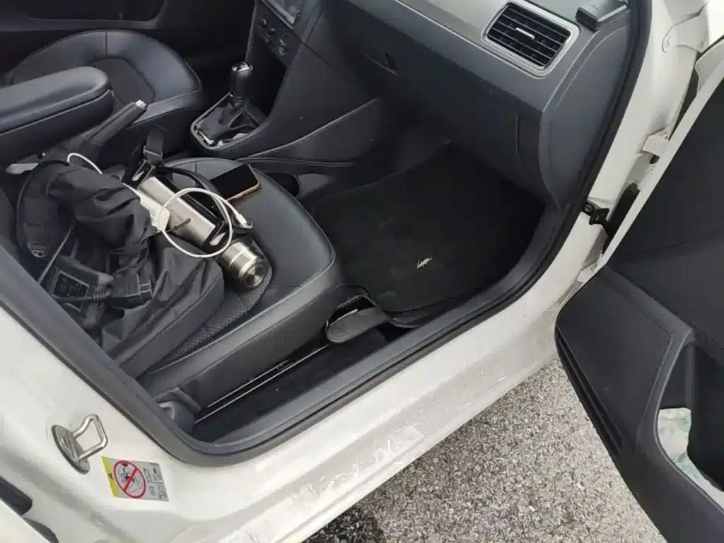 Rapid Spaceback 2016 Facelift 1.6L Automatic Comfortline — миниатюра 11