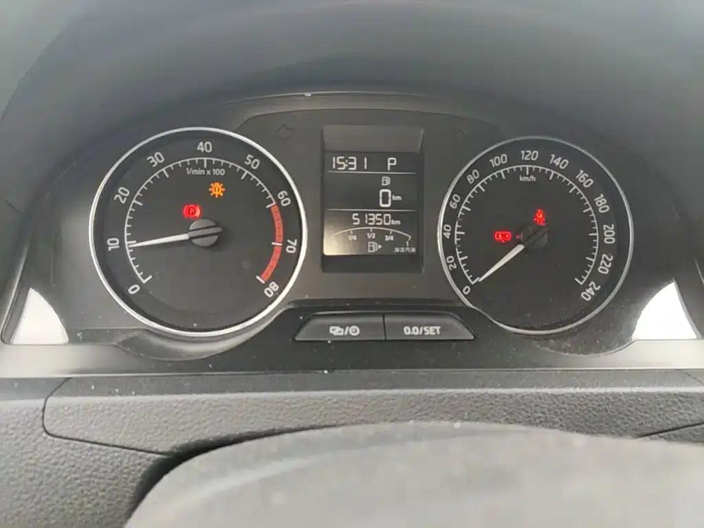 Rapid Spaceback 2016 Facelift 1.6L Automatic Comfortline — миниатюра 19