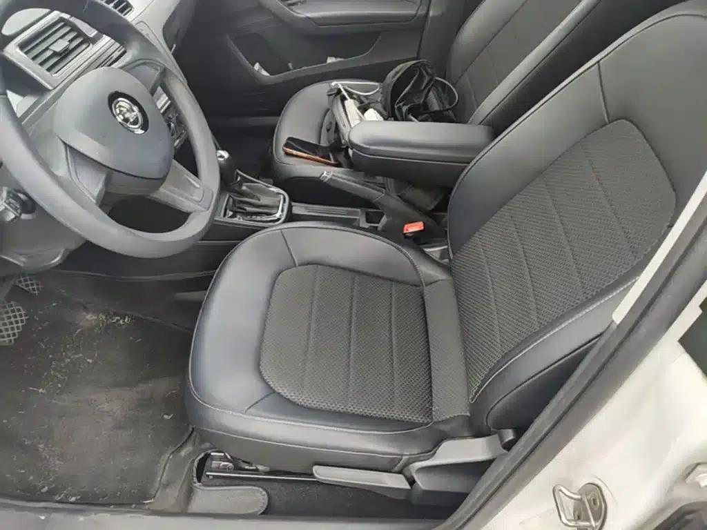 Rapid Spaceback 2016 Facelift 1.6L Automatic Comfortline — миниатюра 22