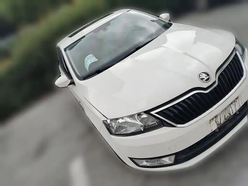 Rapid Spaceback 2016 Facelift 1.6L Automatic Comfortline — миниатюра 7