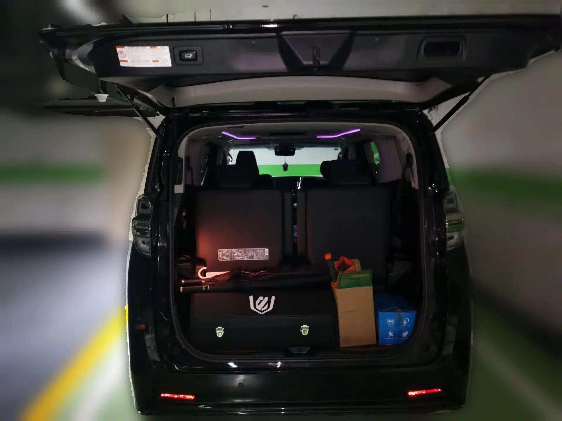Toyota Vellfire 2021 Crown Dual-Engine 2.5L HV Luxury Edition — миниатюра 19