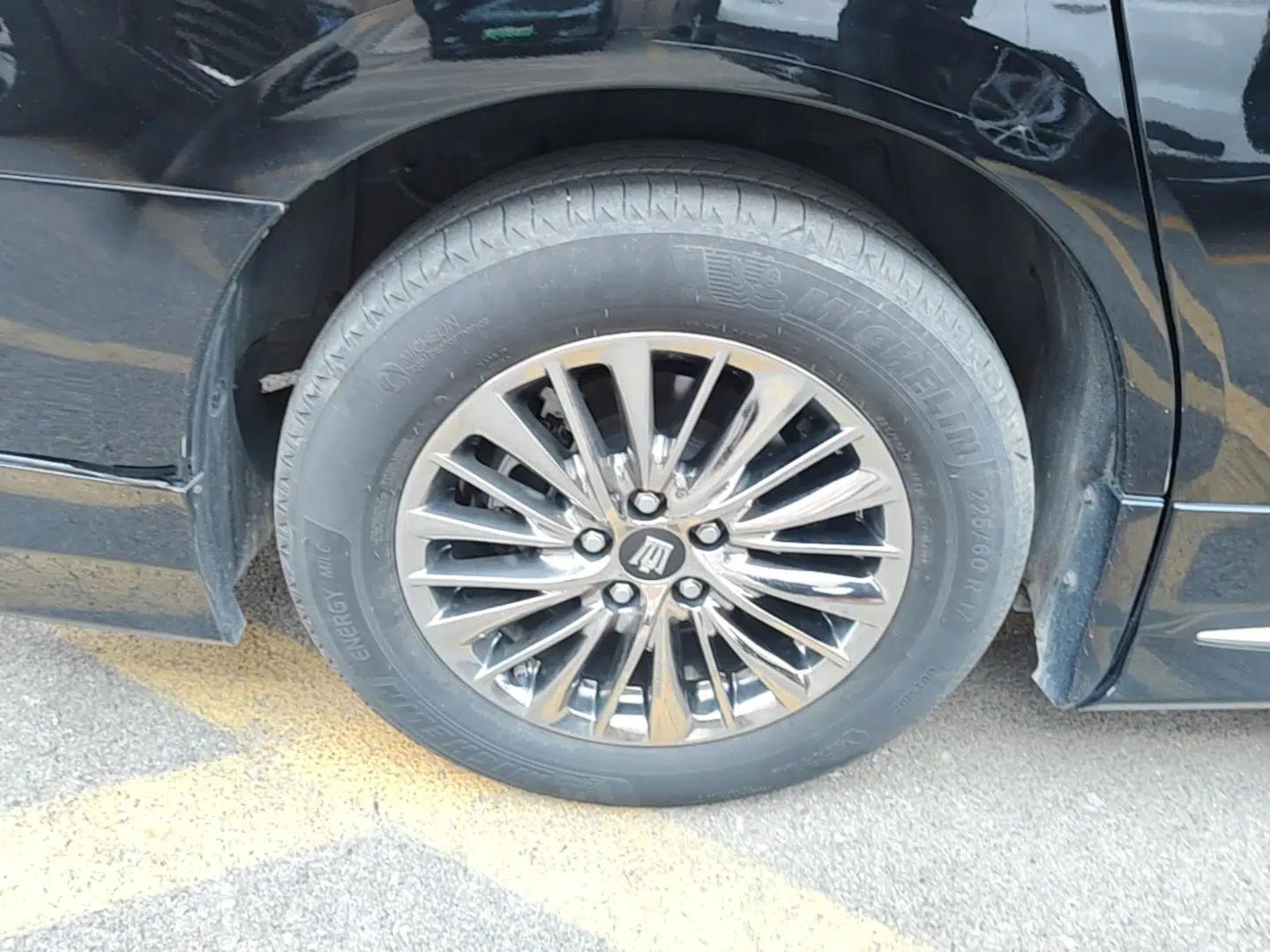 Toyota Vellfire 2023 Crown Dual-Engine 2.5L HV Prestige Edition — миниатюра 11