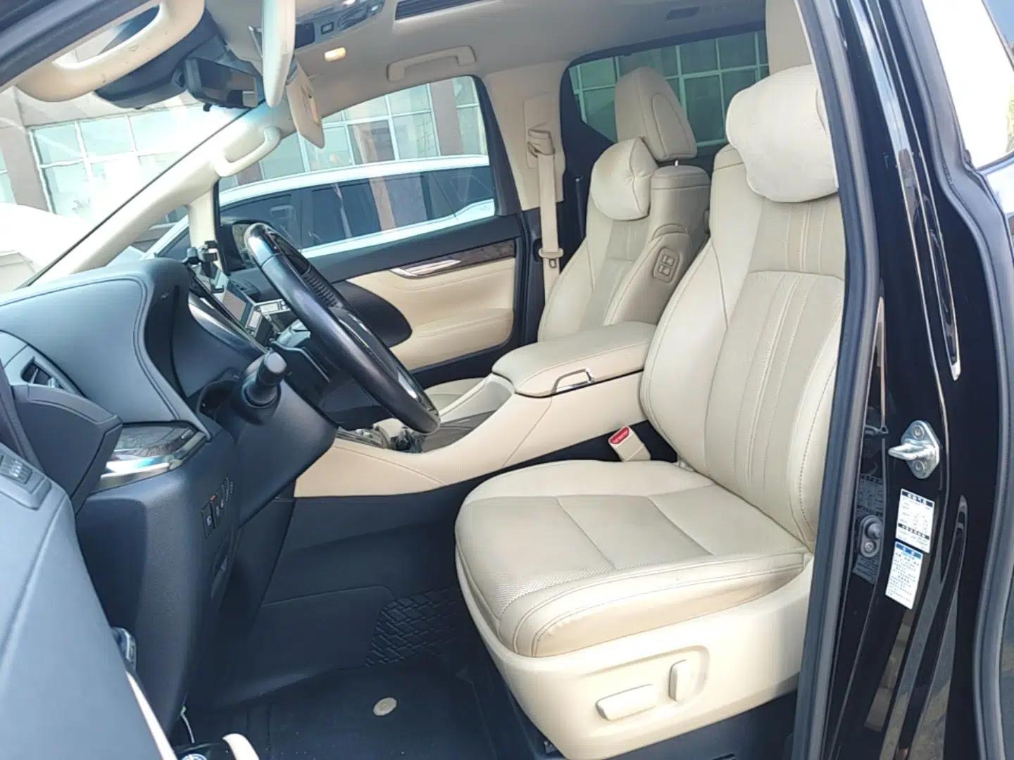 Toyota Vellfire 2023 Crown Dual-Engine 2.5L HV Prestige Edition — миниатюра 22
