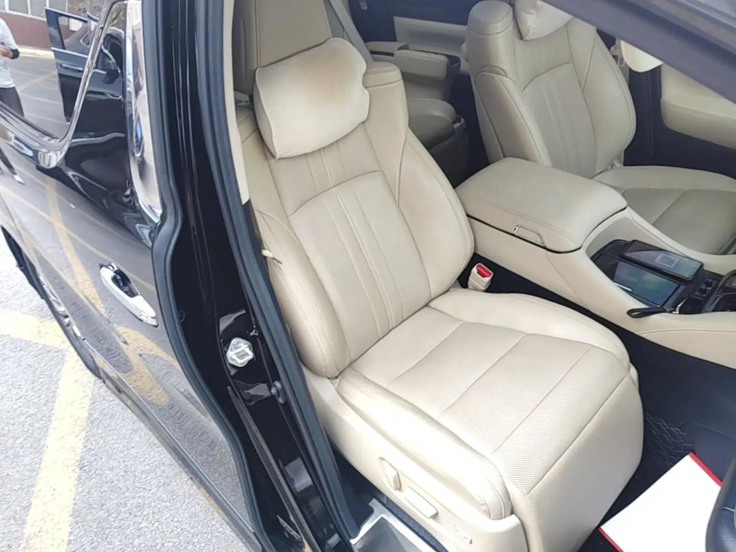 Toyota Vellfire 2023 Crown Dual-Engine 2.5L HV Prestige Edition — миниатюра 24