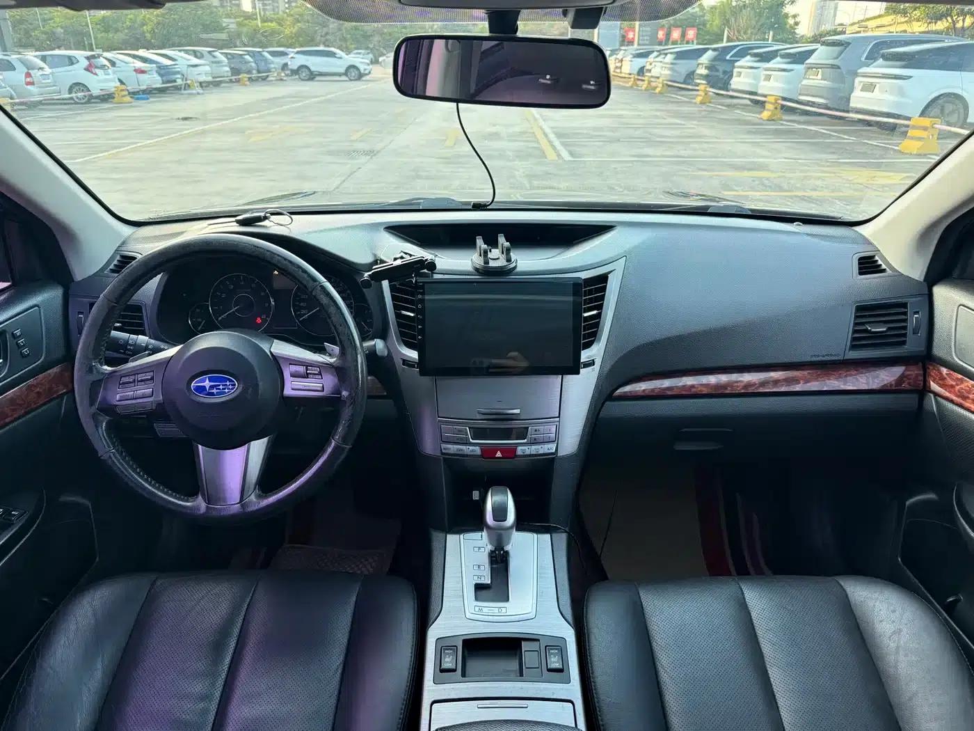 Outback 2011 2.5i Luxury Edition — миниатюра 10