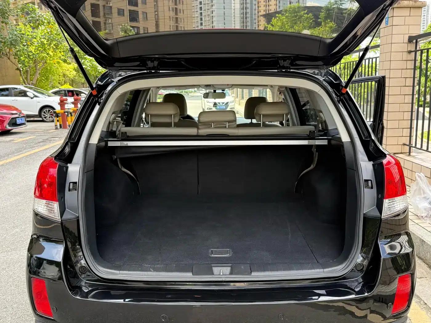 Outback 2011 2.5i Luxury Navigation Edition — миниатюра 6