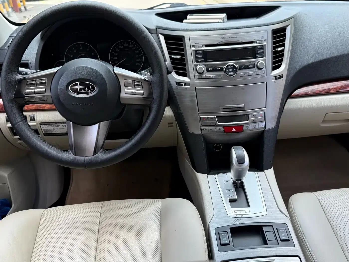 Outback 2011 2.5i Luxury Navigation Edition — миниатюра 7