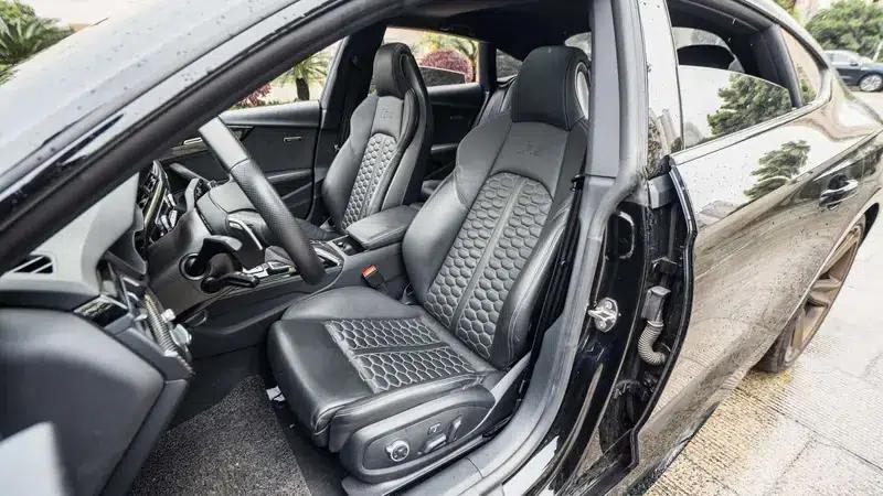 Audi RS 5 2023 2.9T Sportback Dark Gold Edition — миниатюра 14
