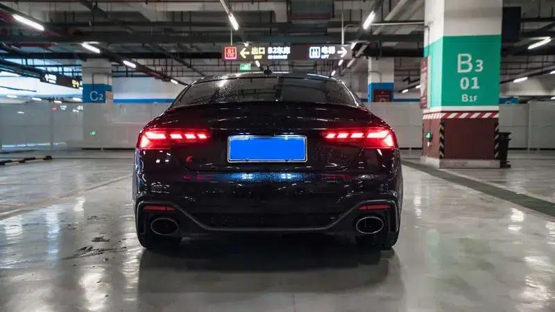 Audi RS 5 2023 2.9T Sportback Dark Gold Edition — миниатюра 9
