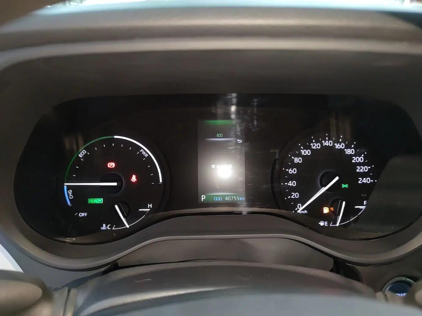 Toyota Granvia 2023 2.5L Hybrid Comfort Edition — миниатюра 14