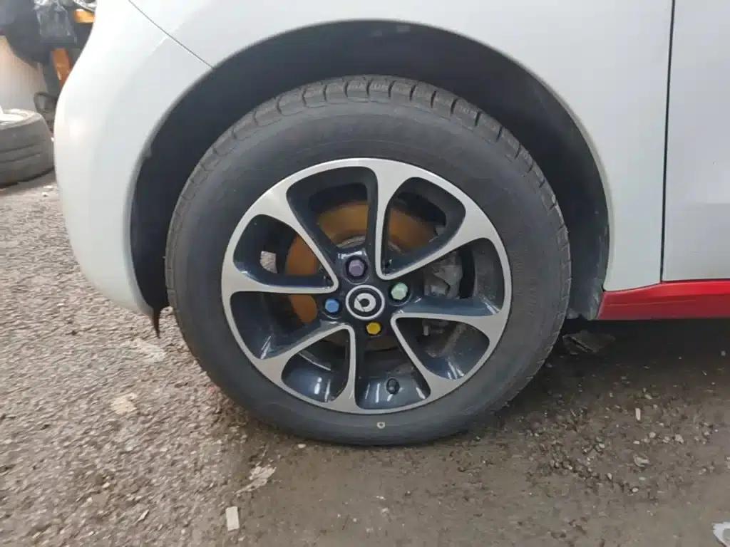 2016 Smart Forfour 1.0L 52kW Passion Edition — миниатюра 23