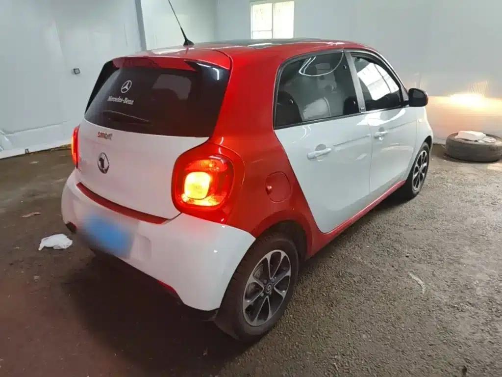 2016 Smart Forfour 1.0L 52kW Passion Edition — миниатюра 7