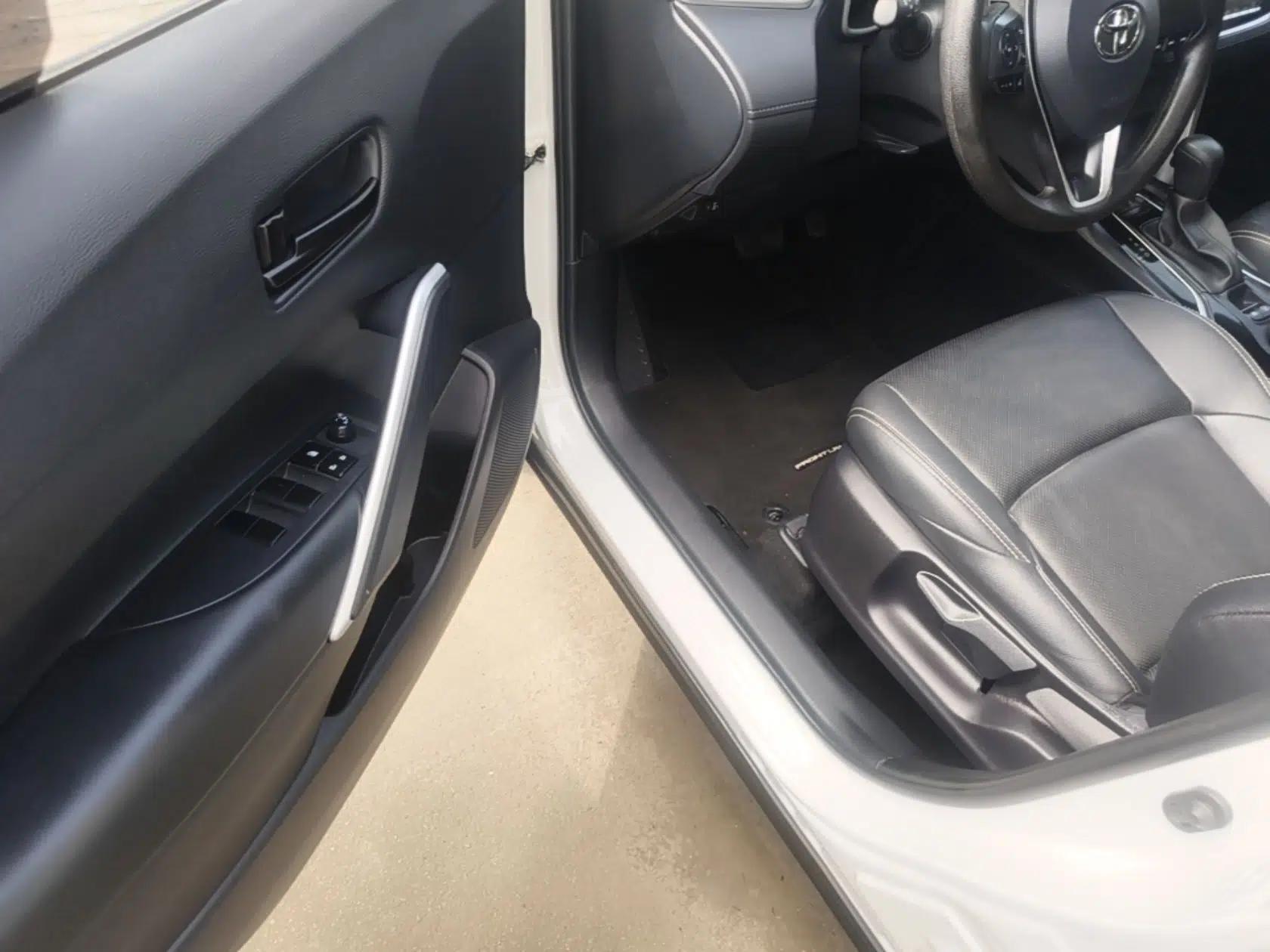 Toyota FRONTLANDER 2024 2.0L CVT Elite Plus Edition — миниатюра 23