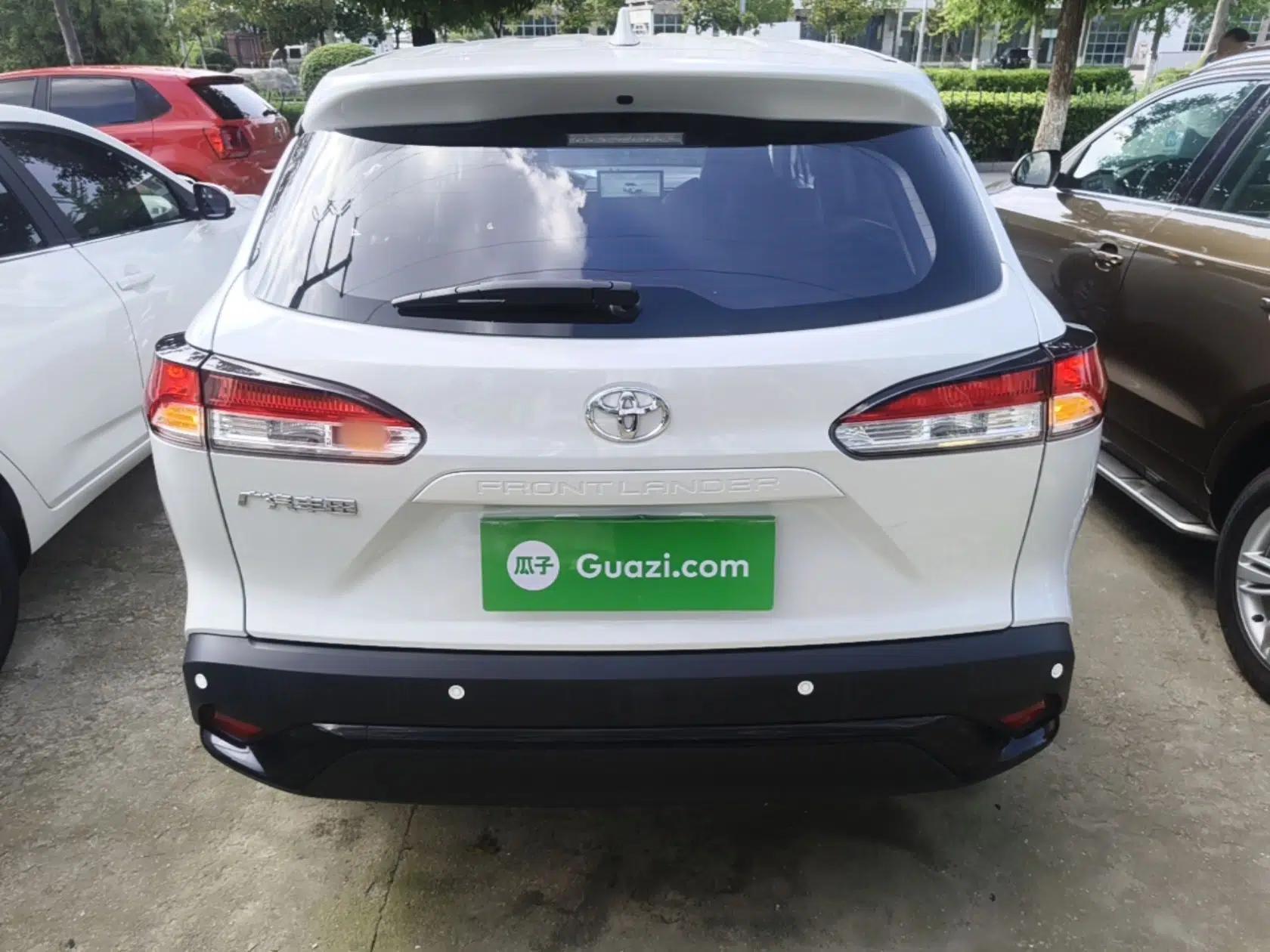 Toyota FRONTLANDER 2024 2.0L CVT Elite Plus Edition — миниатюра 5