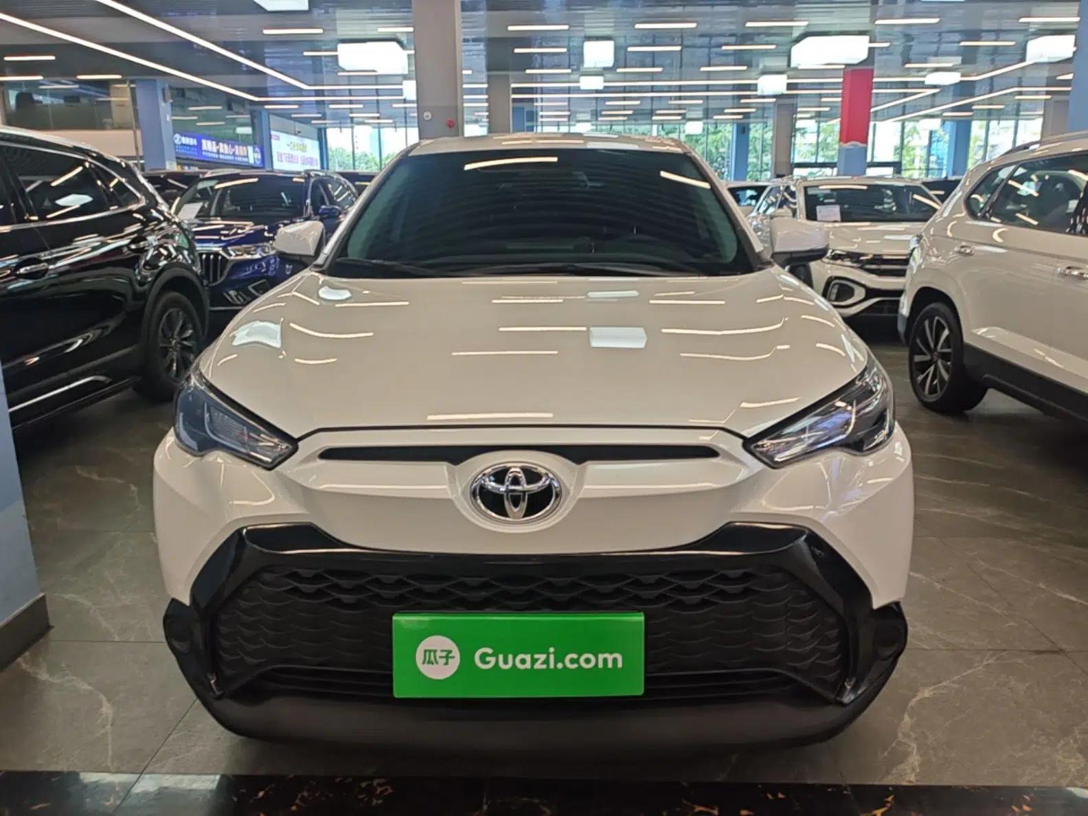 Toyota FRONTLANDER 2023 2.0L CVT Elite Edition — миниатюра 2