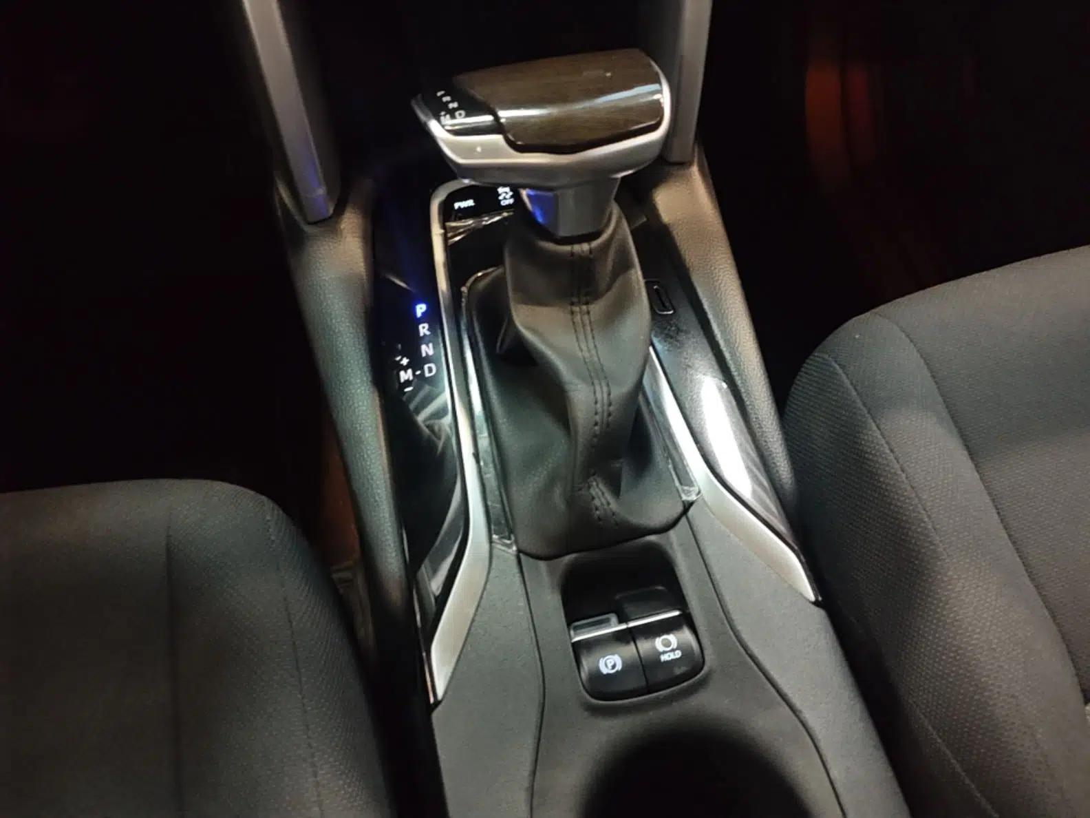 Toyota FRONTLANDER 2023 2.0L CVT Elite Edition — миниатюра 16