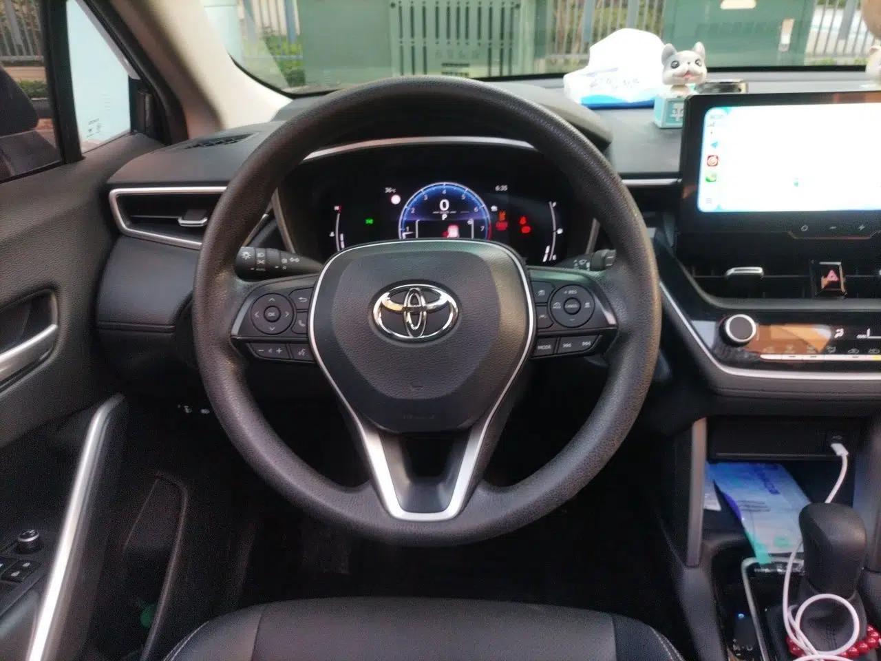 Toyota FRONTLANDER 2023 2.0L CVT Luxury Edition — миниатюра 10
