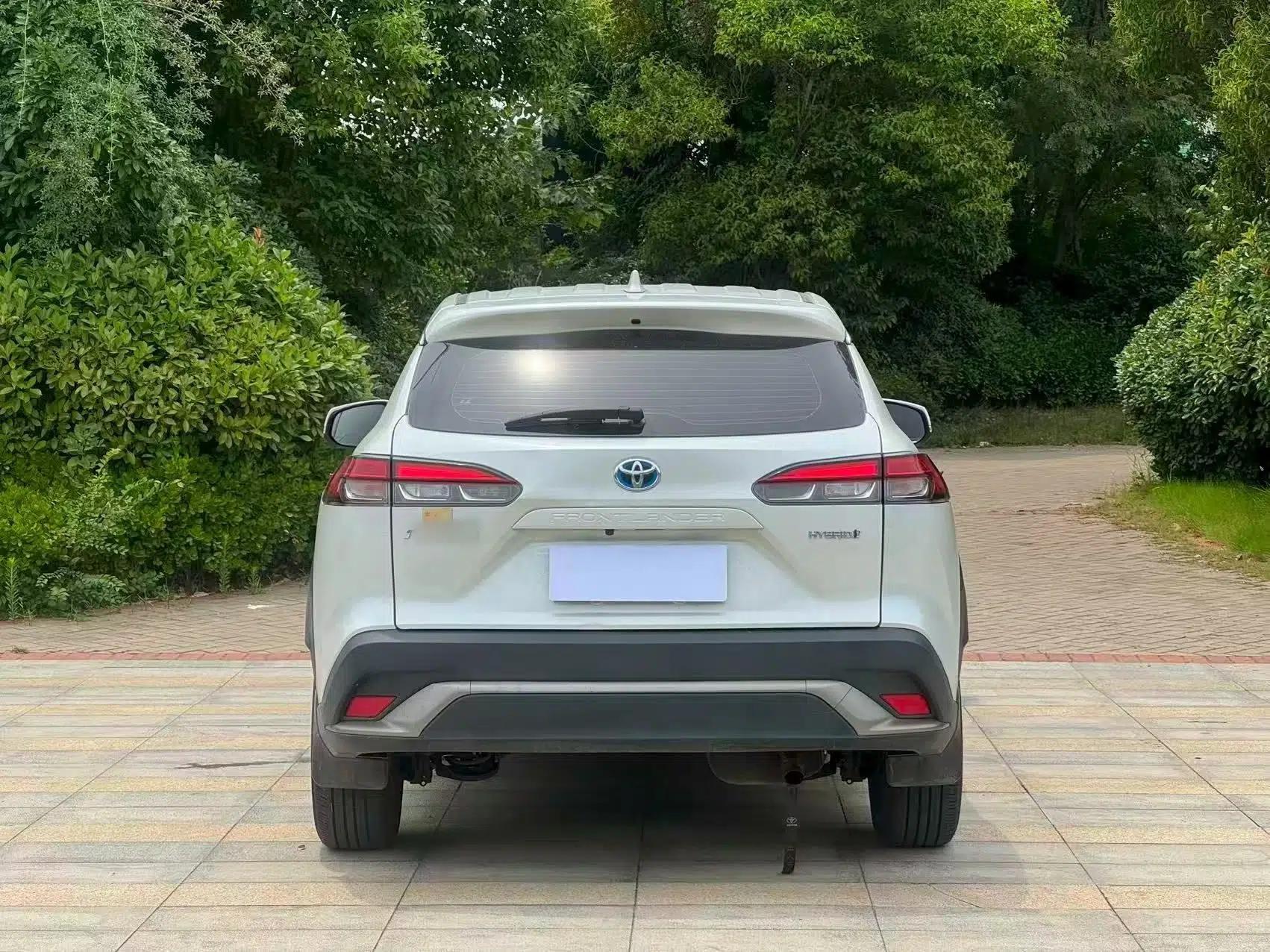 Toyota FRONTLANDER 2023 2.0L Smart Electric Hybrid Dual-Engine Luxury Edition — миниатюра 4