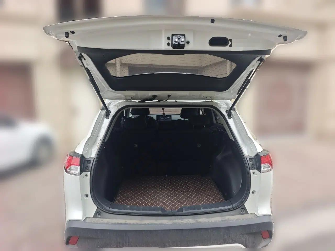 Toyota Corolla Cross 2023 2.0L Pioneer Edition — миниатюра 16