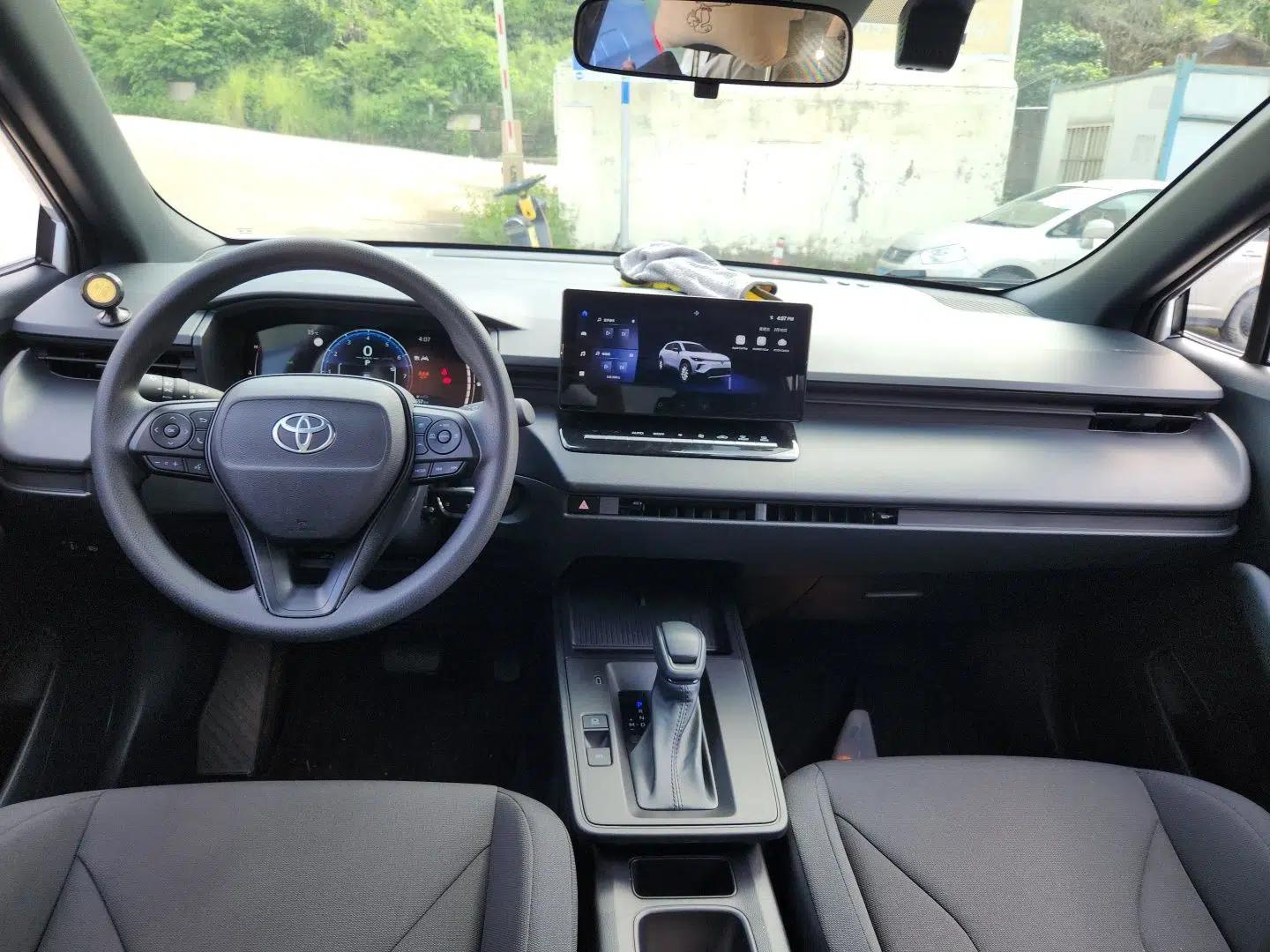 Toyota Corolla Cross 2026 Model 2.0L Pioneer Edition — миниатюра 9