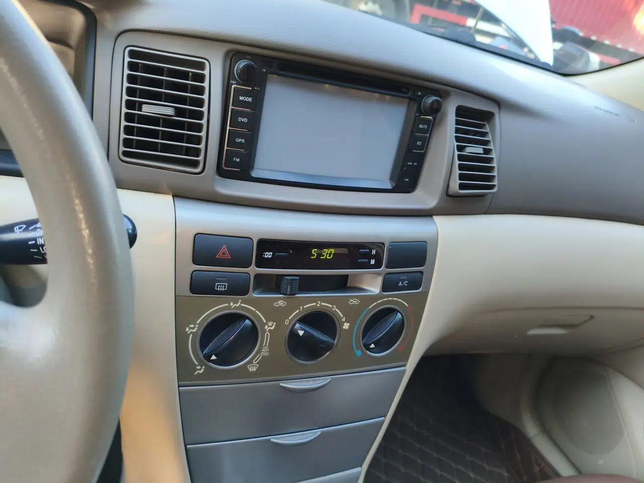 Toyota Corolla EX 2011 1.6L Automatic Classic Edition — миниатюра 13