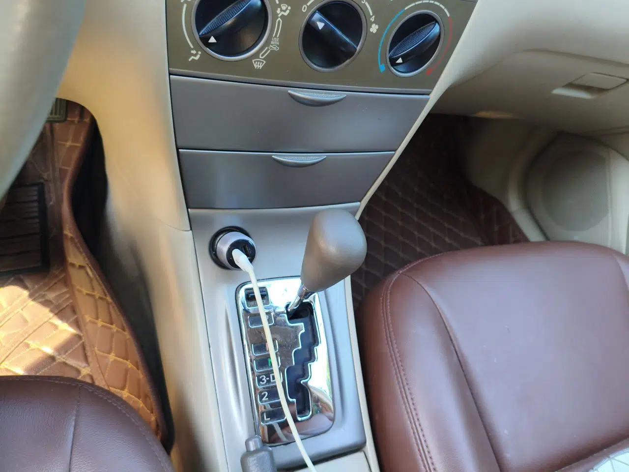 Toyota Corolla EX 2011 1.6L Automatic Classic Edition — миниатюра 14
