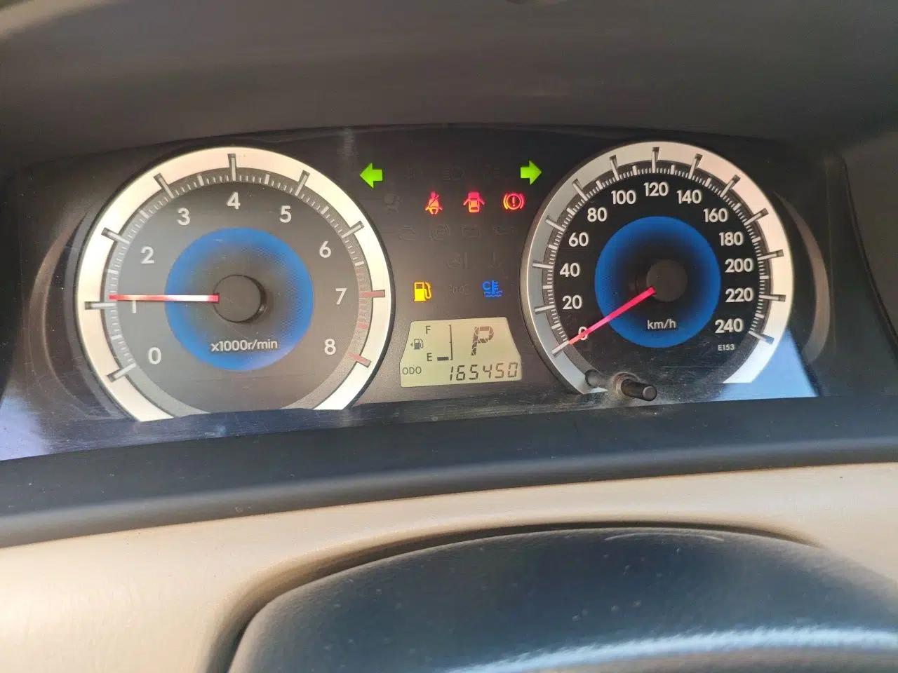 Toyota Corolla EX 2013 1.6L Automatic Luxury Edition — миниатюра 11
