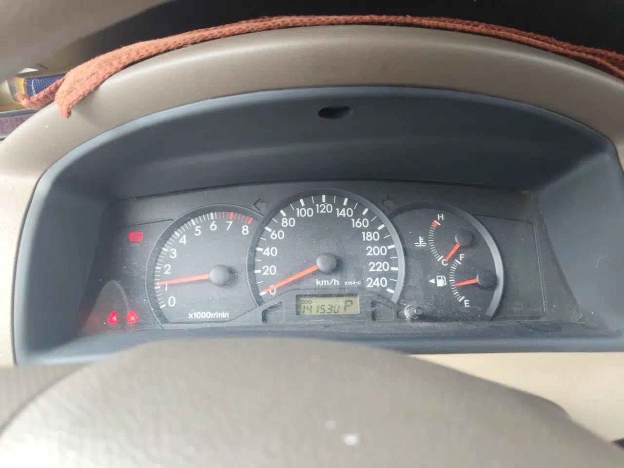 Toyota Corolla EX 2010 1.6L Automatic Classic Edition — миниатюра 11