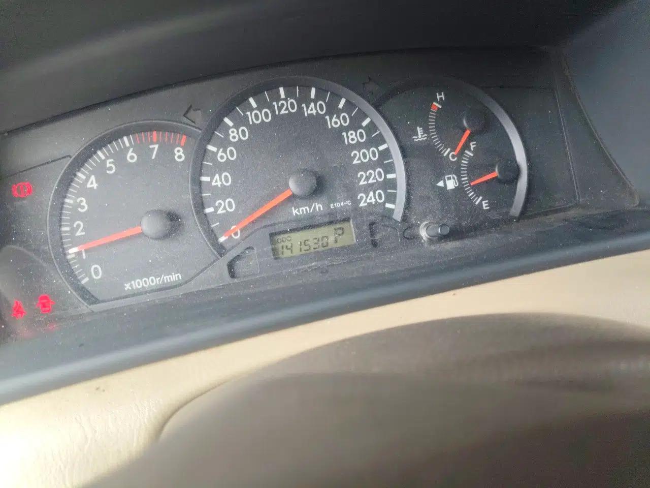 Toyota Corolla EX 2010 1.6L Automatic Classic Edition — миниатюра 12