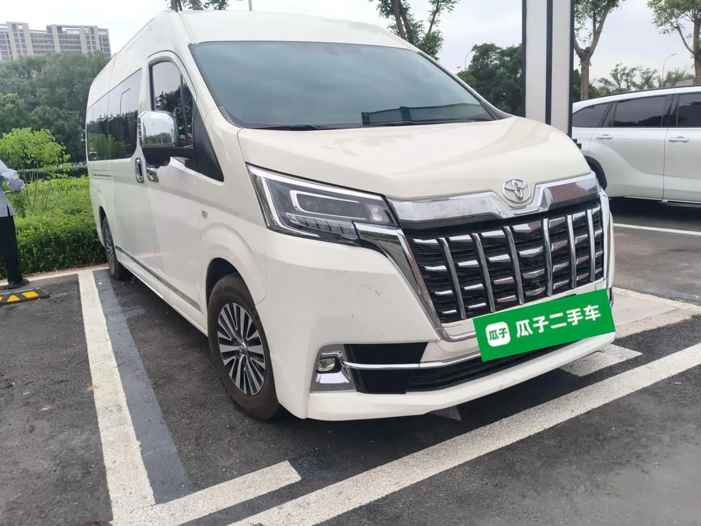 Toyota HIACE Toyota HiAce (Middle East Version) — миниатюра 3