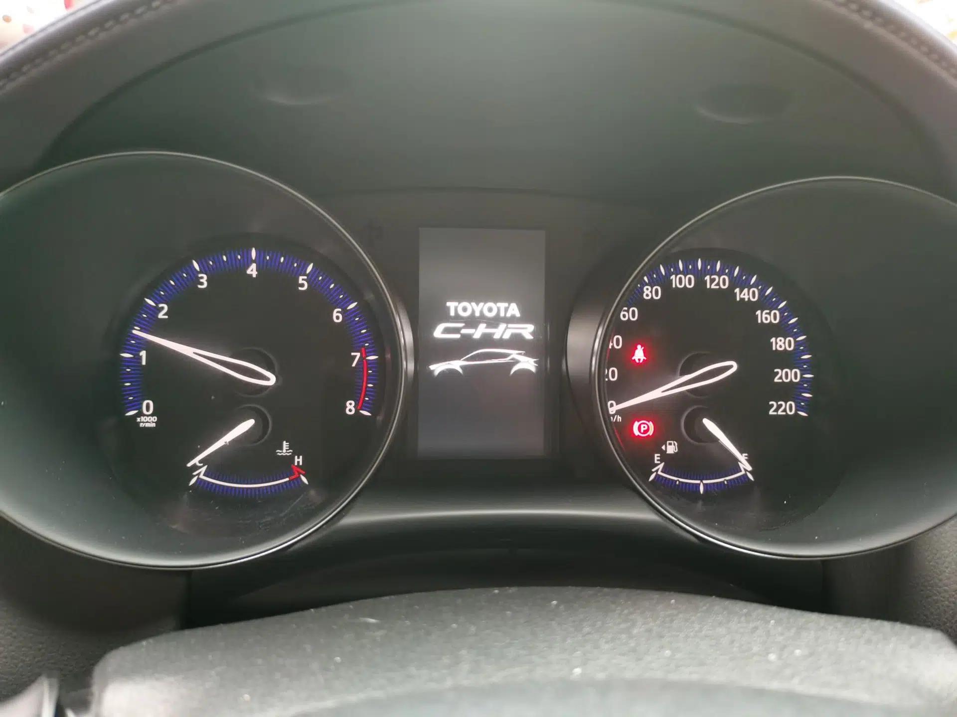 Toyota C-HR 2020 2.0L Leading Edition — миниатюра 11