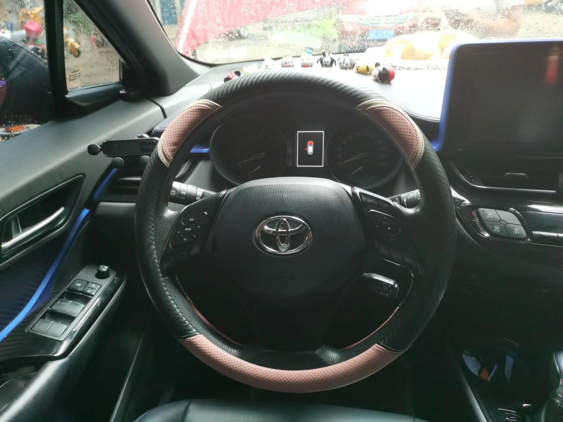 Toyota C-HR 2020 2.0L Leading Edition — миниатюра 10