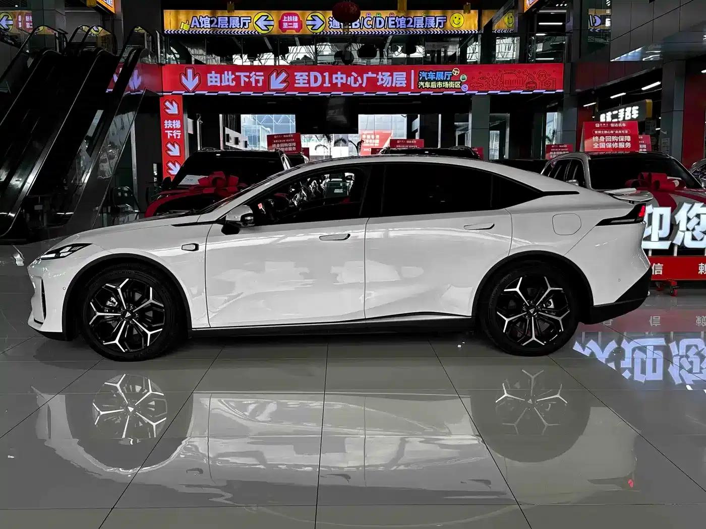 Deep Blue L07 2024 Model 230Max Qiankun Intelligent Driving ADS SE Extended Range Version — миниатюра 24