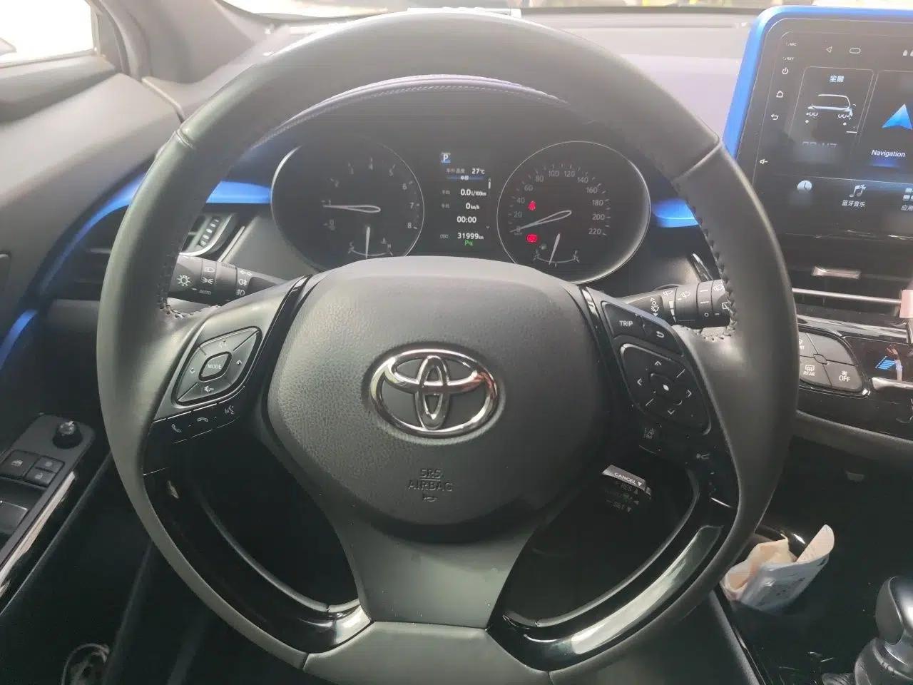 Toyota IZOA 2018 2.0L Yichi Edition China V Standard — миниатюра 10