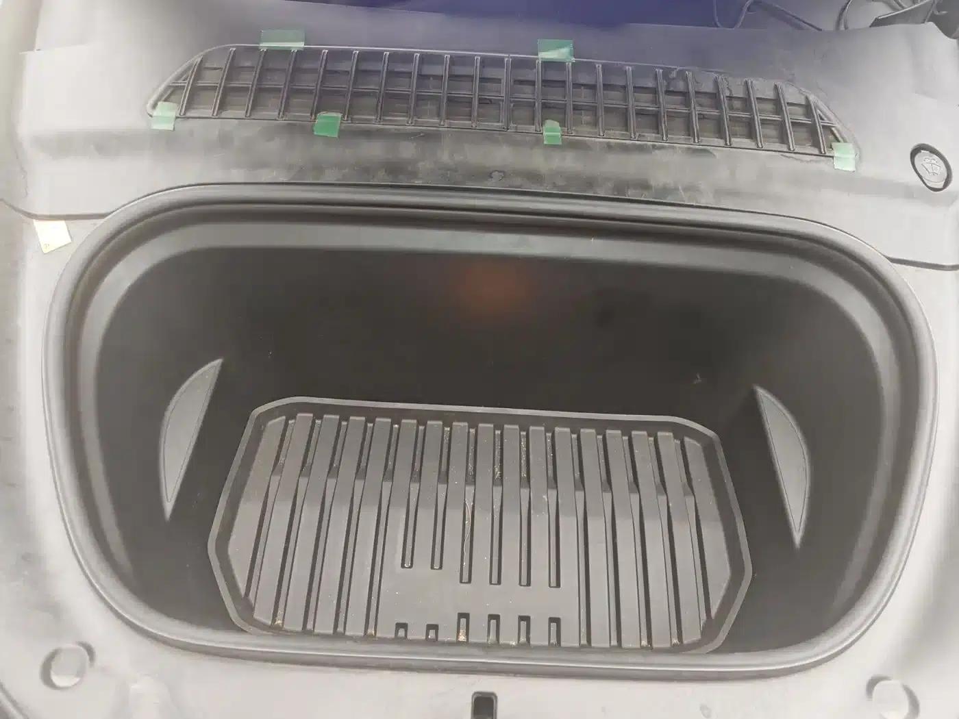 Model Y 2022 Long Range All-Wheel Drive — миниатюра 18