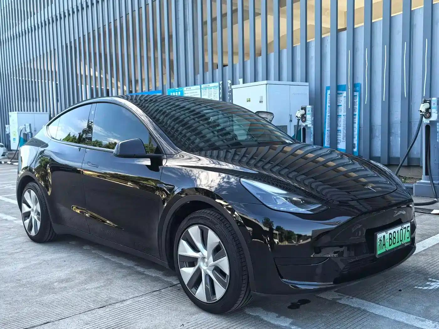 Model Y 2022 Facelift Rear-Wheel Drive Version — миниатюра 3