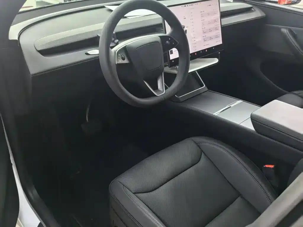 Model Y 2026 Rear-Wheel Drive — миниатюра 7