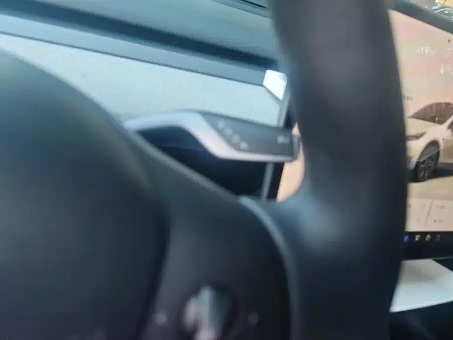 Model Y 2023 Rear-Wheel Drive — миниатюра 16