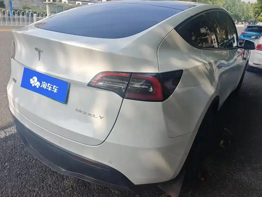 Model Y 2023 Rear-Wheel Drive — миниатюра 3