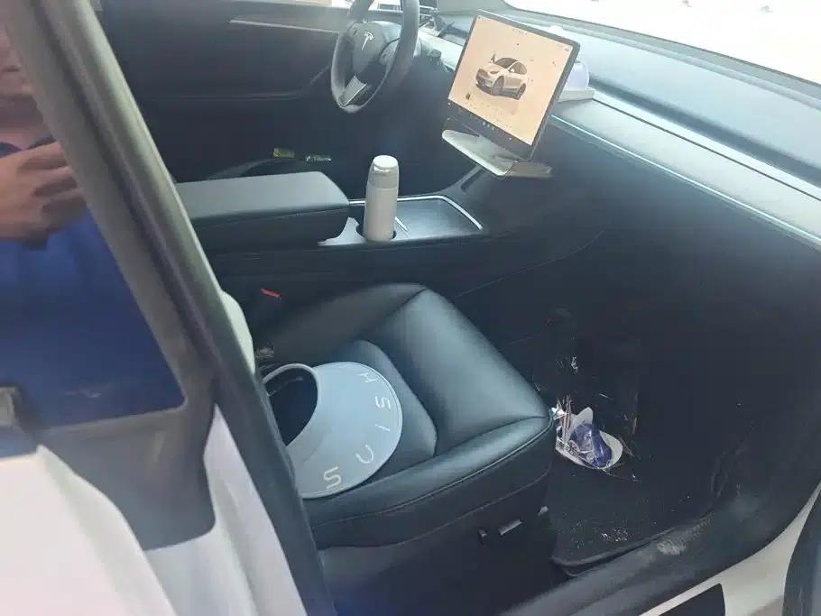 Model Y 2023 Rear-Wheel Drive — миниатюра 8