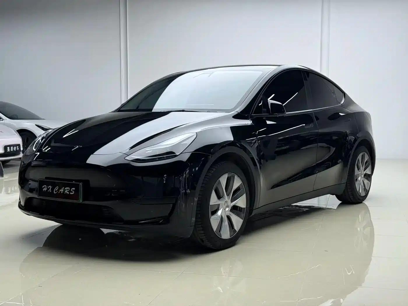 Model Y 2022 Rear-Wheel Drive — миниатюра 1