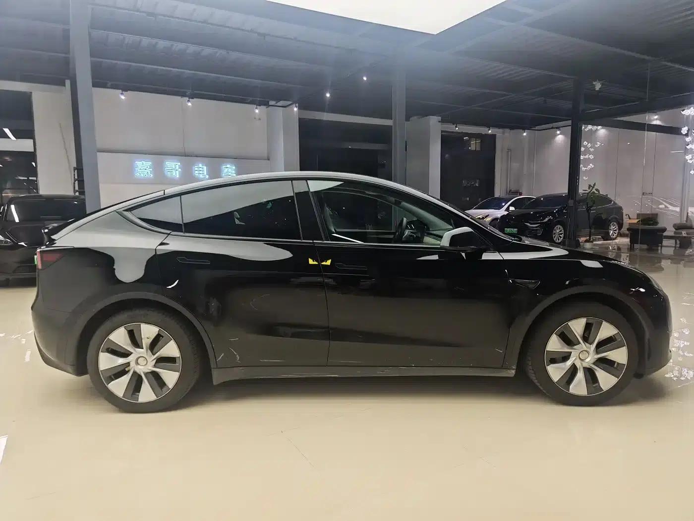 Model Y 2022 Rear-Wheel Drive — миниатюра 4
