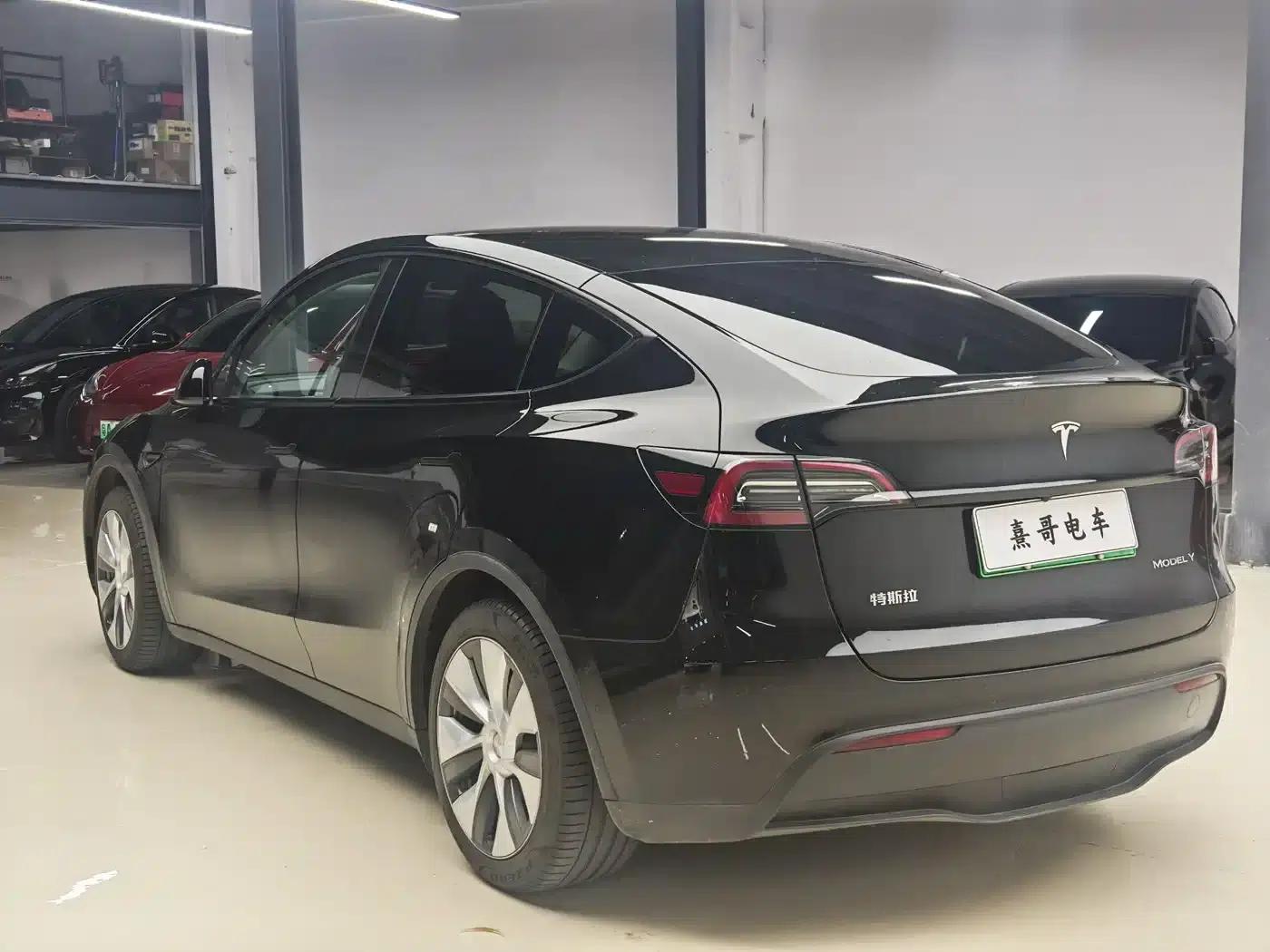 Model Y 2022 Rear-Wheel Drive — миниатюра 7